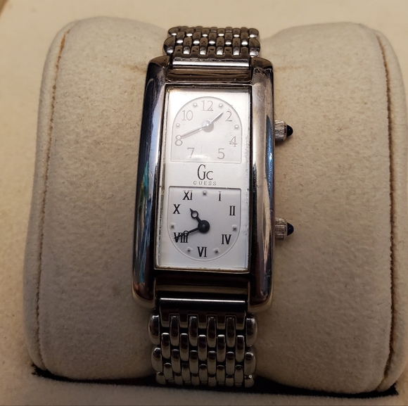 Guess Two Timer Wristwatch - Picture 4 of 14